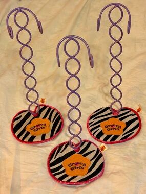 Groovy Girls Doll Stand